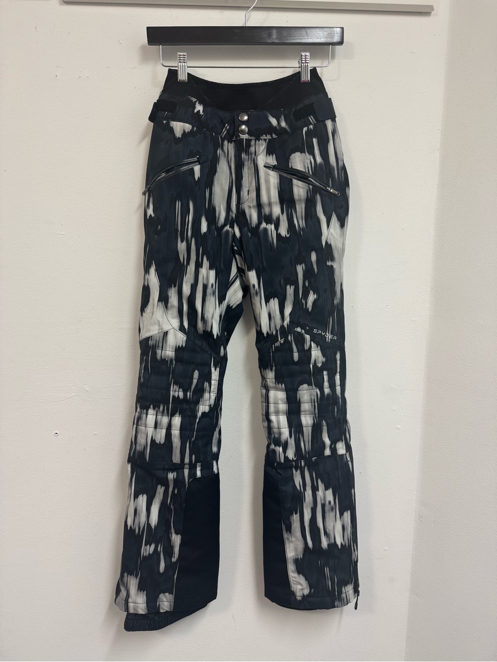 Spyder Black and White Printed Women’s Ski Pants - NEW!